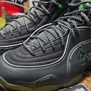 Nike Air 1/2 Cent "Green Spark" Mens Size 11 2006 Release